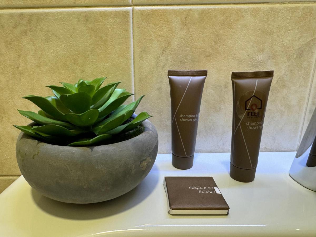 Feel - Bellavista Suites Bergamo Bagian luar foto