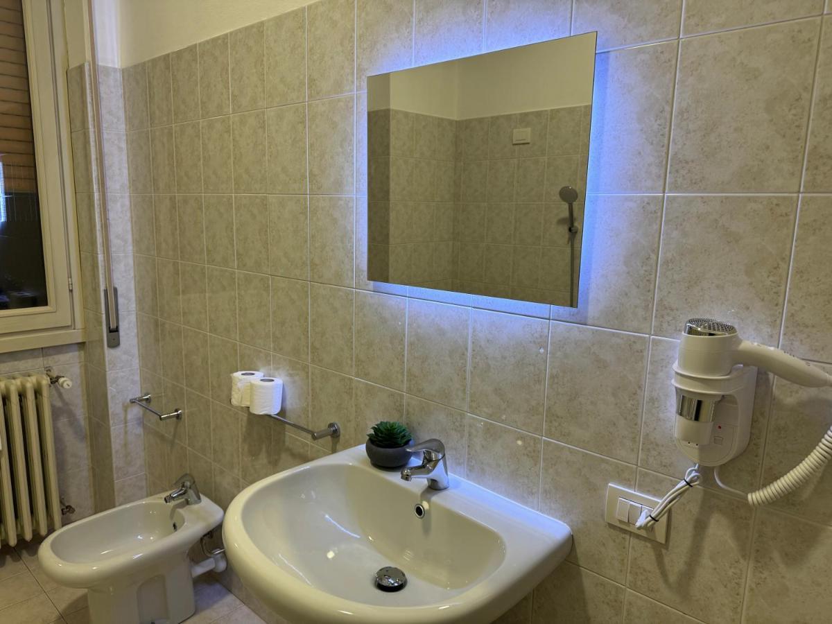 Feel - Bellavista Suites Bergamo Bagian luar foto