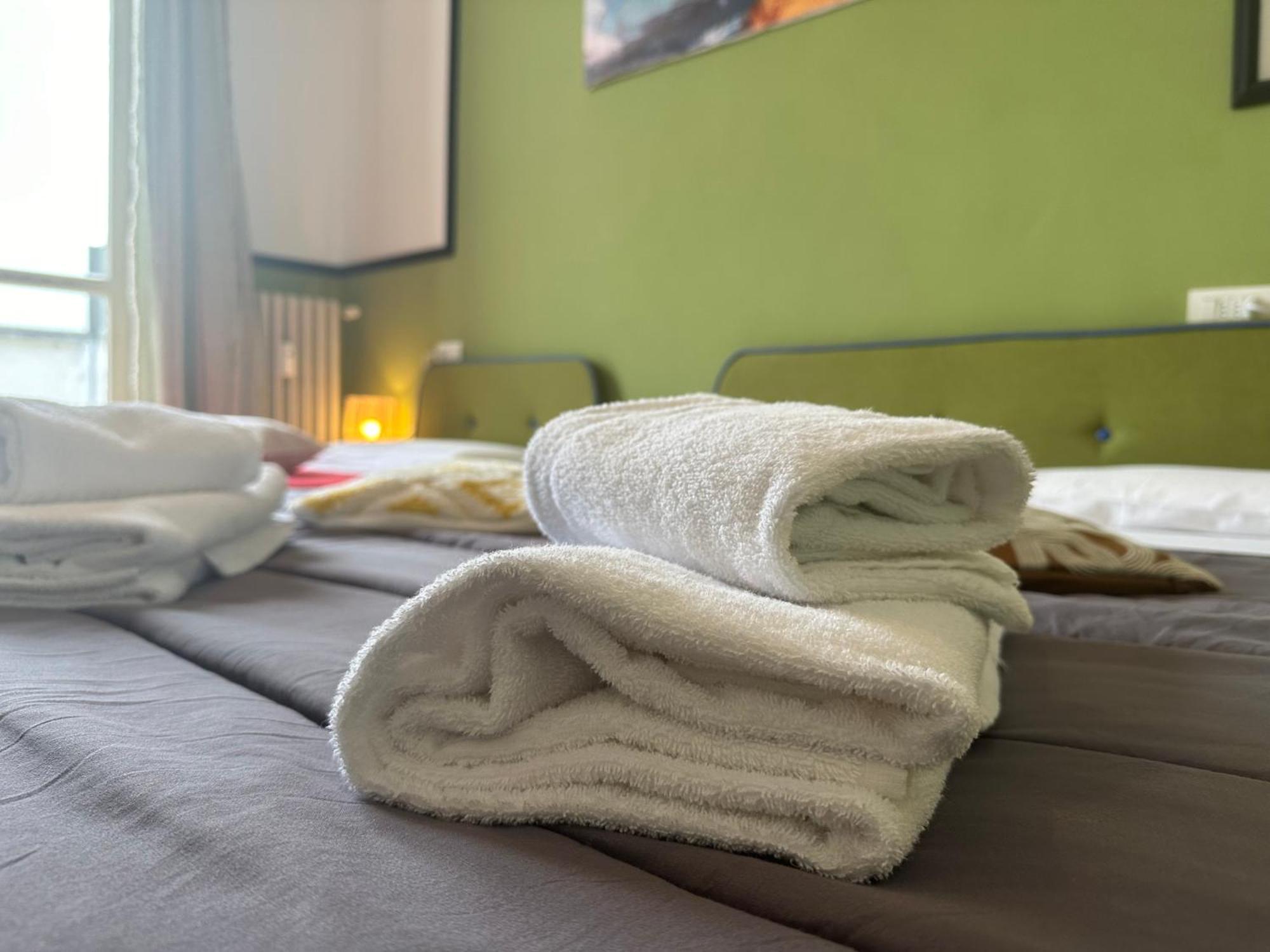 Feel - Bellavista Suites Bergamo Bagian luar foto