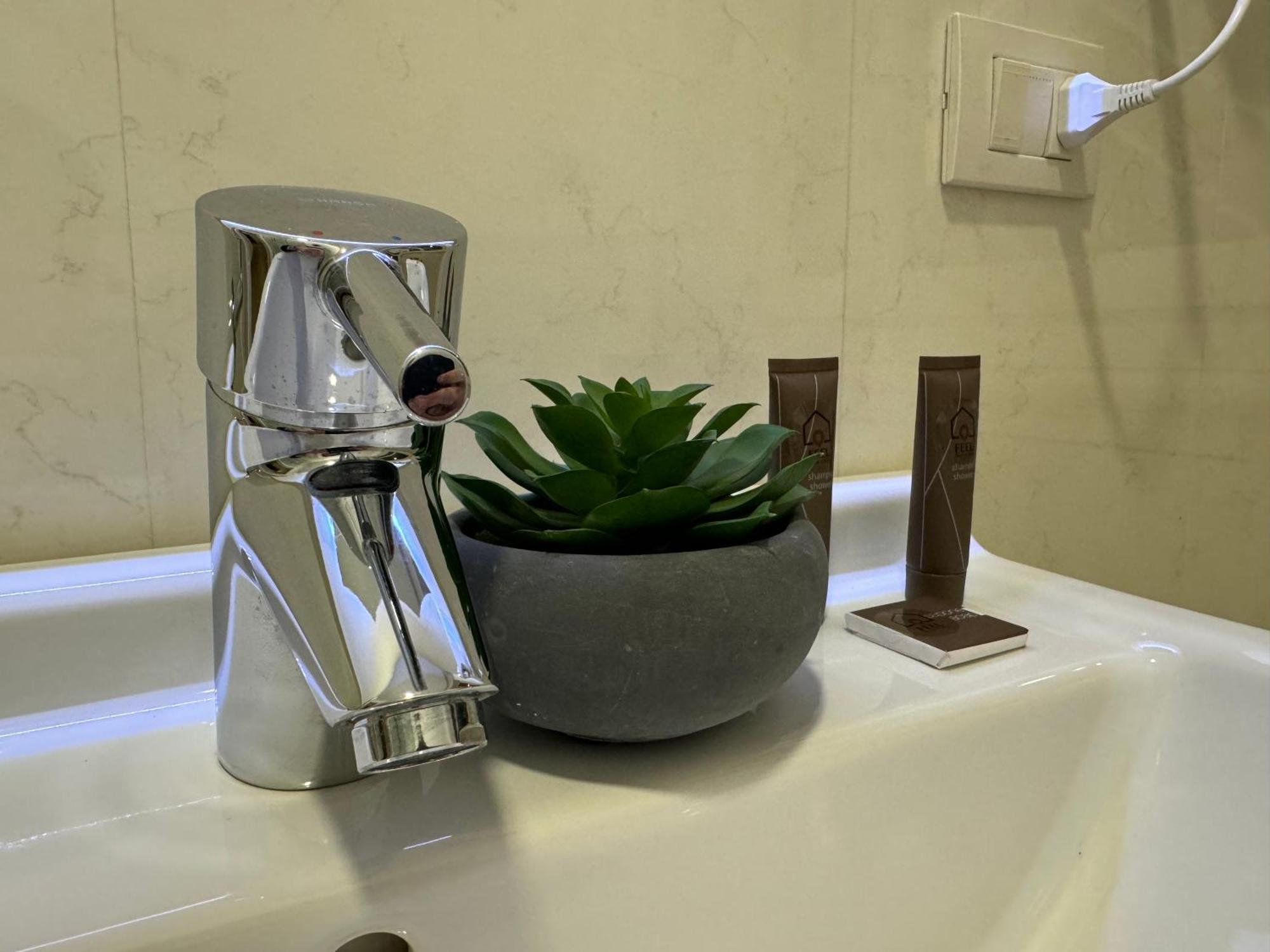 Feel - Bellavista Suites Bergamo Bagian luar foto